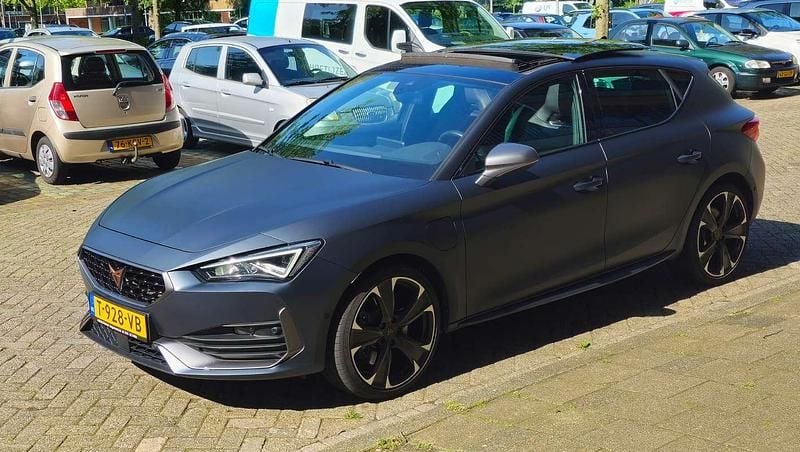 Occasion Cupra Leon VZ 245 PK (180 kW) 2021 Grijs Hatchback