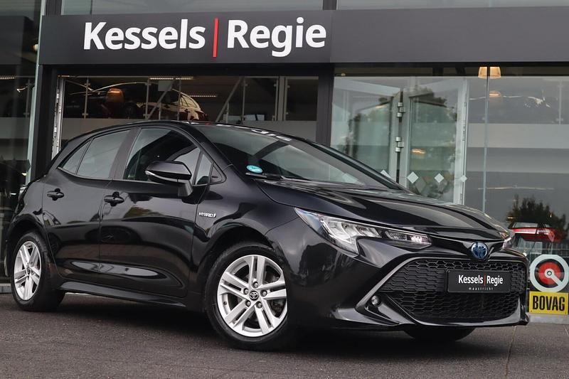 Zwart Gebruikt 2020 Toyota Corolla Business Edition Hatchback | € 18.950 (Eerlijke prijs) - Afbeelding 1/4