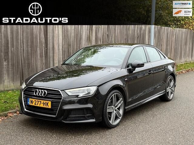Zwart Gebruikt 2018 Audi A3 S-Line Sedan | € 15.950 (Super prijs) - Afbeelding 1/4