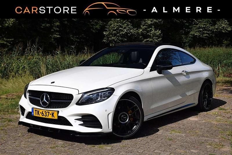 Wit Gebruikt 2018 Mercedes C200 AMG Coupé | € 25.750 (Eerlijke prijs) - Afbeelding 1/4