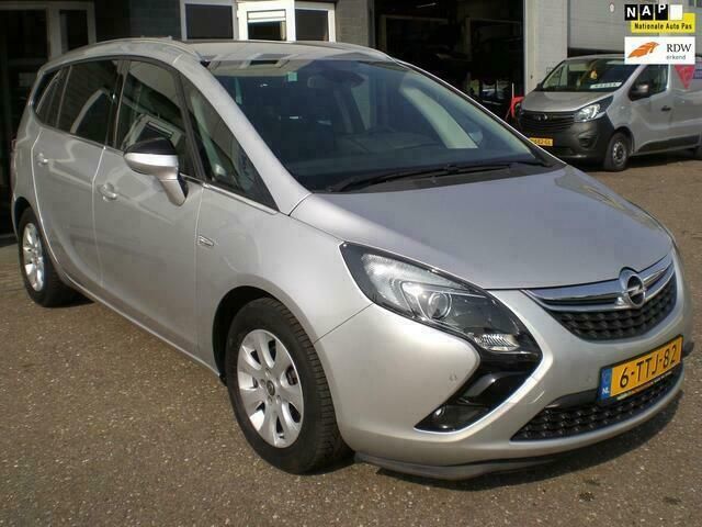 Grijs Gebruikt 2014 Opel Zafira Tourer Business MPV | € 11.895 (Duur) - Afbeelding 1/4