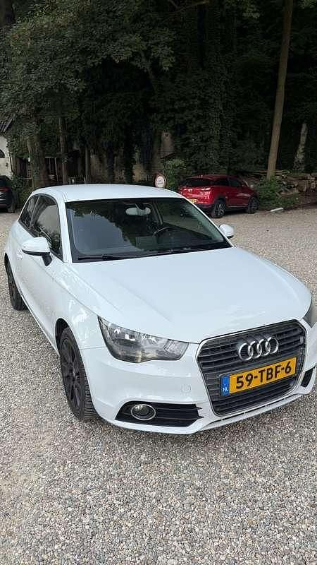 Gebruikt 2012 Audi A1 Ambition Hatchback | € 6.500 (Eerlijke prijs) - Afbeelding 1/4