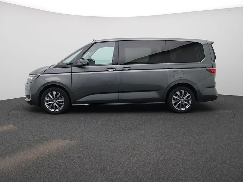 Occasion VW Multivan Life 218 PK (160 kW) 2024 Grijs Van