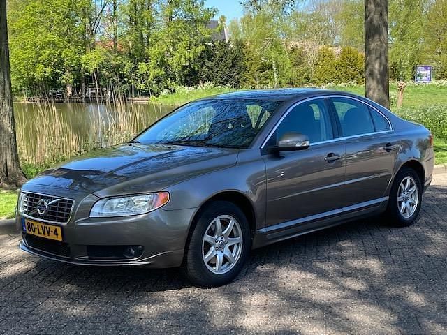 Beige Gebruikt 2010 Volvo S80 Kinetic Sedan | € 6.450 (Duur) - Afbeelding 1/4
