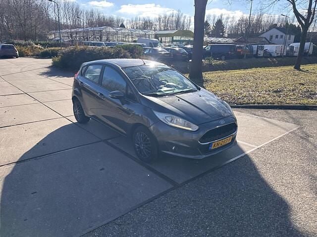 Occasion Ford Fiesta 75 PK (55 kW) 2016 Grijs Hatchback