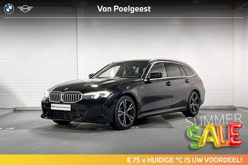 Saphirschwarz (donker zwart) Gebruikt 2024 BMW 318 M Sport Stationwagen | € 46.899 (Eerlijke prijs) - Afbeelding 1/4