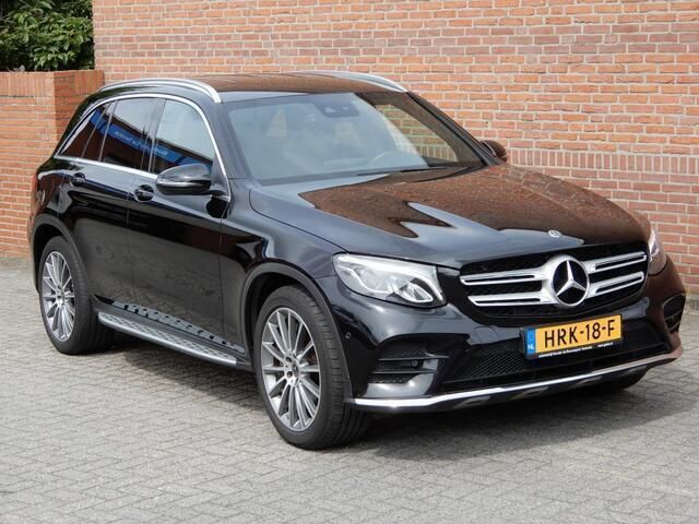 Zwart Gebruikt 2020 Mercedes GLC250 AMG Line Premium Plus SUV | € 42.500 (Duur) - Afbeelding 1/4