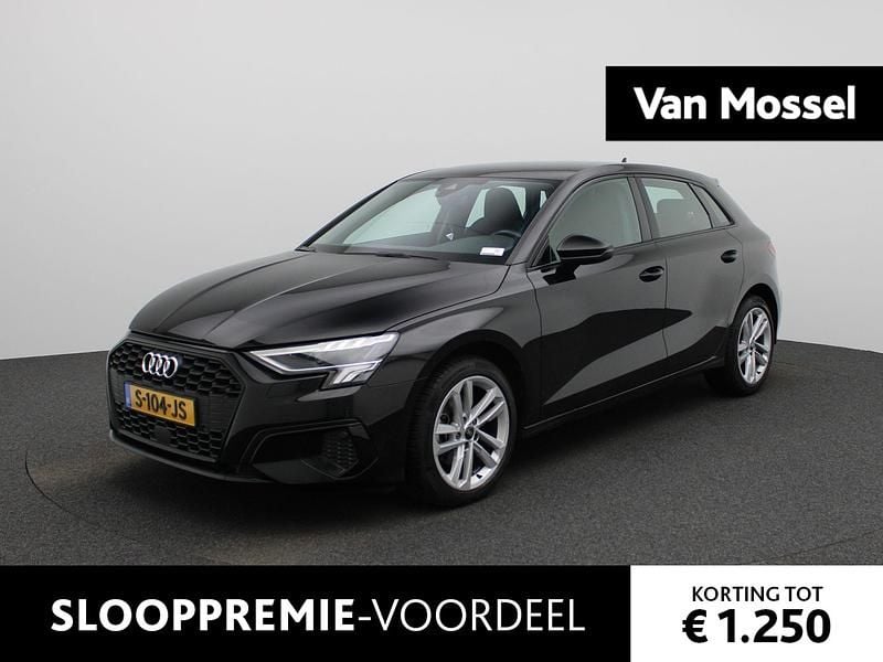 Zwart Gebruikt 2023 Audi A3 Sportback Advanced Hatchback | € 25.400 (Eerlijke prijs) - Afbeelding 1/4