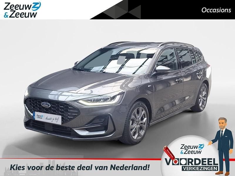 Grijs Gebruikt 2023 Ford Focus ST-Line Stationwagen | € 23.945 (Goede deal) - Afbeelding 1/4