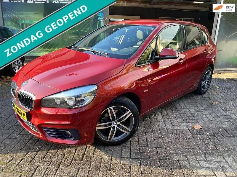 Rood Gebruikt 2016 BMW 218 Active Tourer MPV | € 11.750 (Goede deal) - Afbeelding 1/4