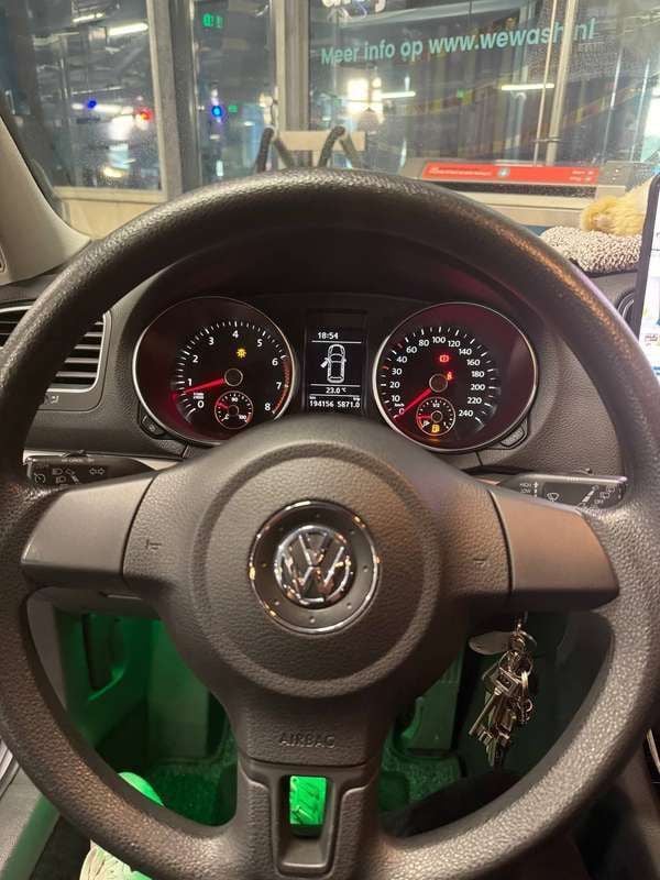Gebruikt 2011 VW Golf VI Comfortline Sedan | € 5.000 (Eerlijke prijs) - Afbeelding 1/4