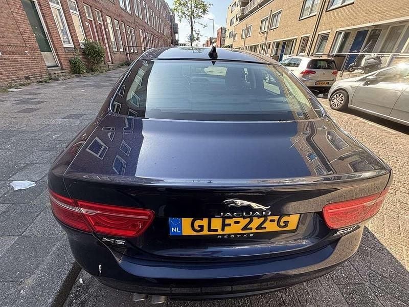 Blauw Gebruikt 2016 Jaguar XE Portfolio Sedan | € 14.000 (Eerlijke prijs) - Afbeelding 1/4