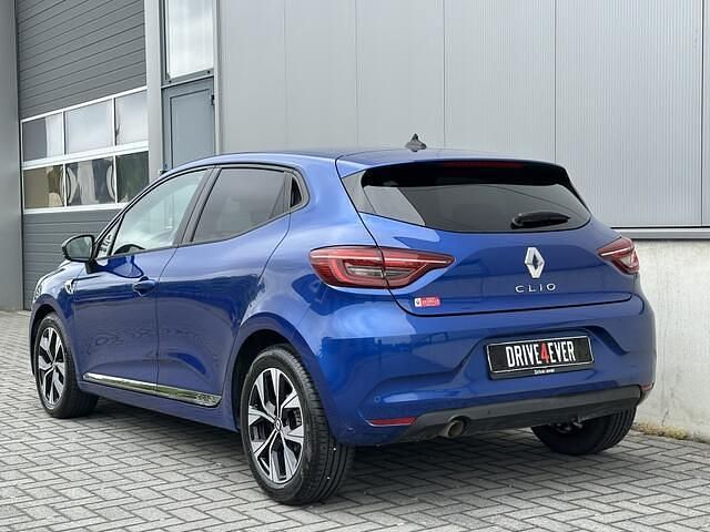 Occasion Renault Clio V LIMITED 91 PK (66 kW) 2022 Blauw Hatchback