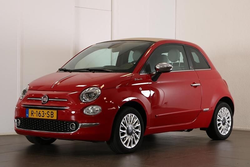 Rood Gebruikt 2022 Fiat 500C Dolcevita Cabriolet | € 17.395 (Eerlijke prijs) - Afbeelding 1/4