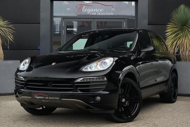 Zwart Gebruikt 2010 Porsche Cayenne SUV | € 24.950 - Afbeelding 1/4