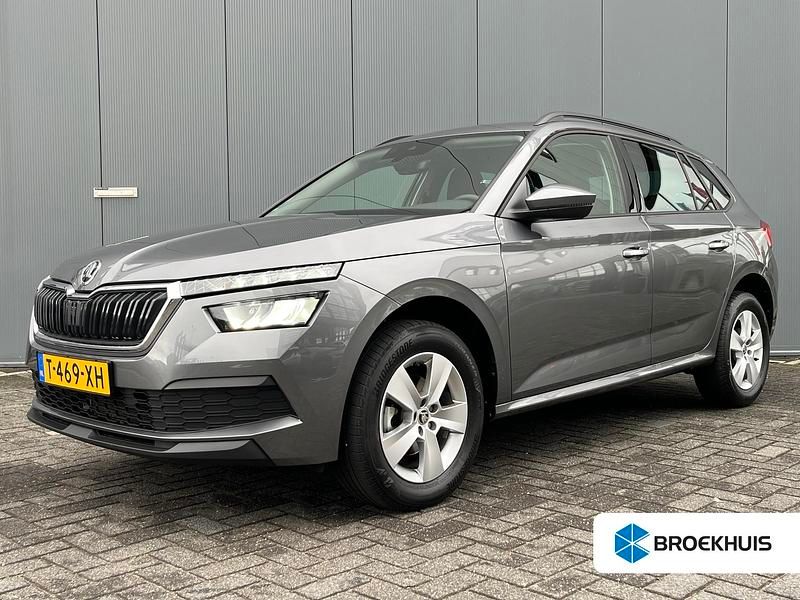 Grijs Gebruikt 2023 Skoda Kamiq Ambition SUV | € 22.895 (Iets duurder) - Afbeelding 1/4