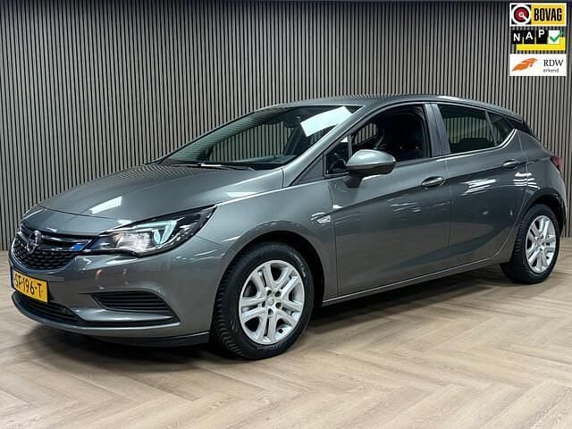 Occasion Opel Astra Edition 105 PK (77 kW) 2018 Grijs Hatchback