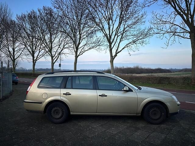 Occasion Ford Mondeo 125 PK (91 kW) 2007 Geel Stationwagen