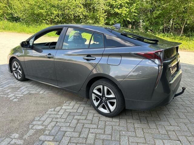 Occasion Toyota Prius 98 PK (72 kW) 2016 Grijs Hatchback
