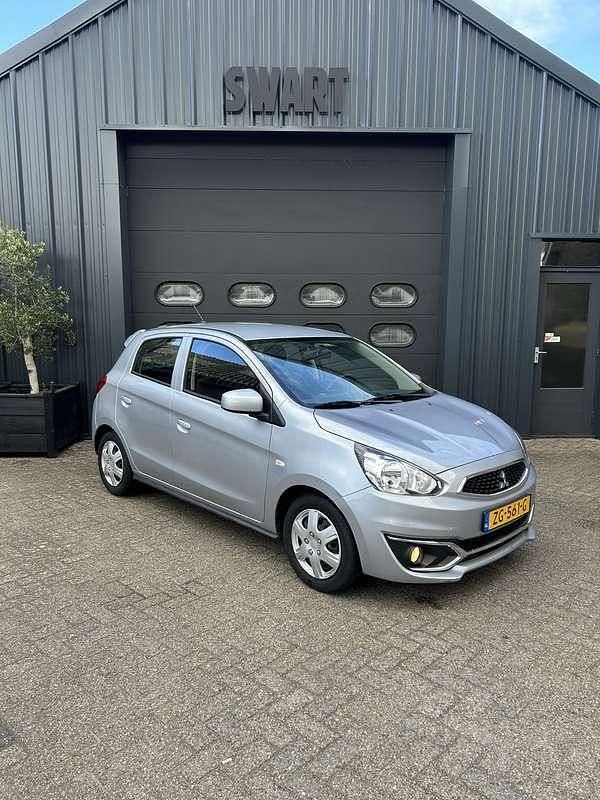 Grijs Gebruikt 2019 Mitsubishi Space Star Hatchback | € 6.950 (Goede deal) - Afbeelding 1/4