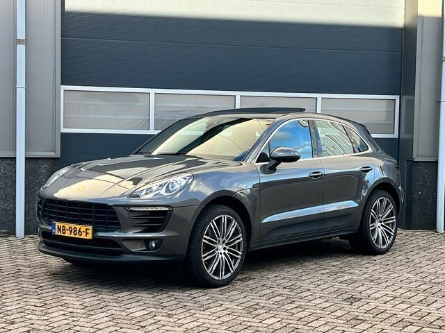 Grijs Gebruikt 2017 Porsche Macan SUV | € 33.950 (Eerlijke prijs) - Afbeelding 1/4