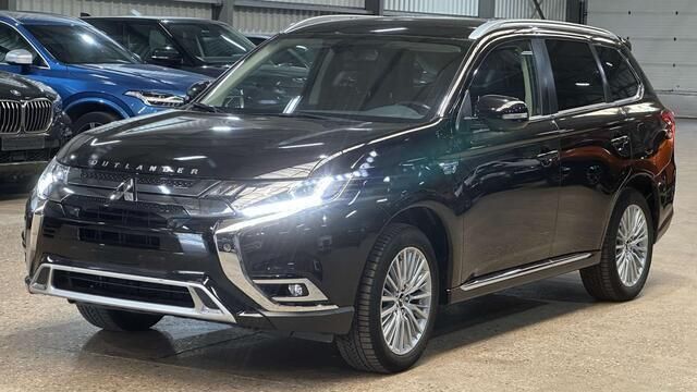 Zwart Gebruikt 2019 Mitsubishi Outlander Edition SUV | € 15.000 - Afbeelding 1/4