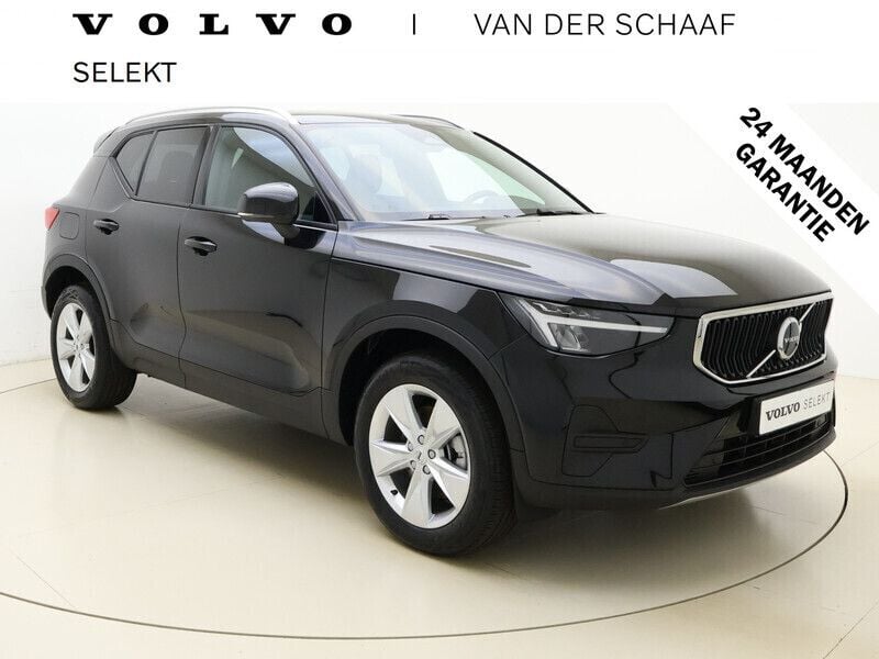 Zwart, metallic lak Gebruikt 2024 Volvo XC40 Core SUV | € 42.800 (Goede deal) - Afbeelding 1/4