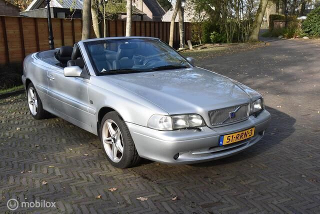 Grijs Gebruikt 2002 Volvo C70 Cabriolet | € 3.450 (Goede deal) - Afbeelding 1/4