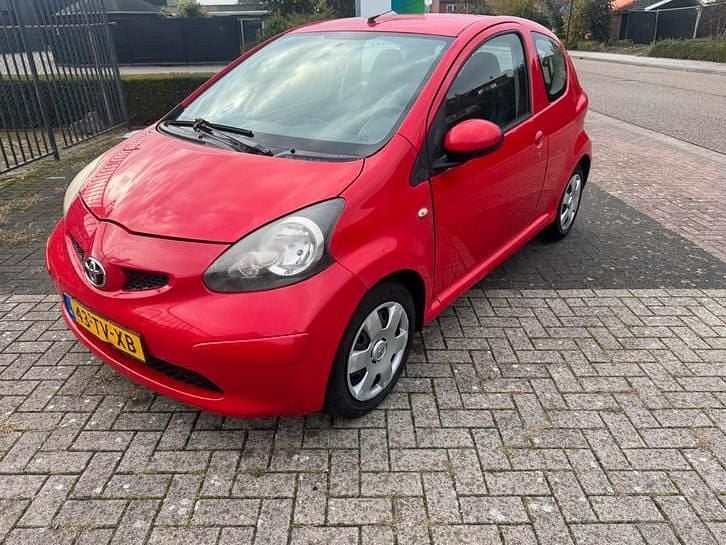 Gebruikt 2007 Toyota Aygo Hatchback | € 849 (Goede deal) - Afbeelding 1/4