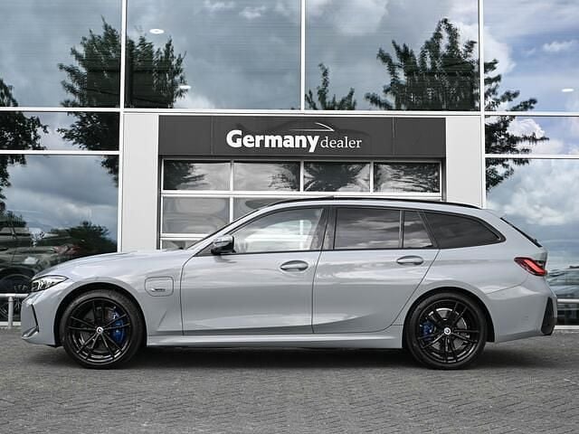 Occasion BMW 330 Shadowline 291 PK (214 kW) 2022 Grijs Stationwagen