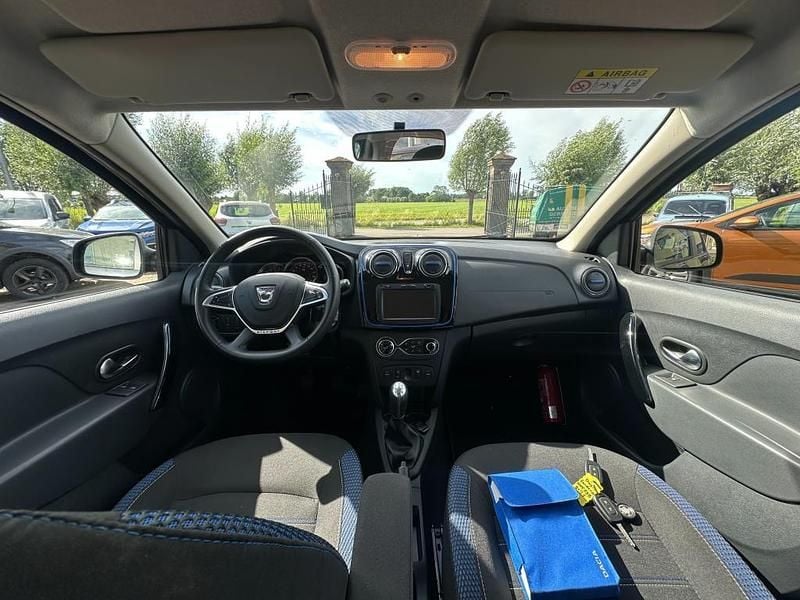 Occasion Dacia Sandero Stepway 101 PK (74 kW) 2020 Grijs Hatchback