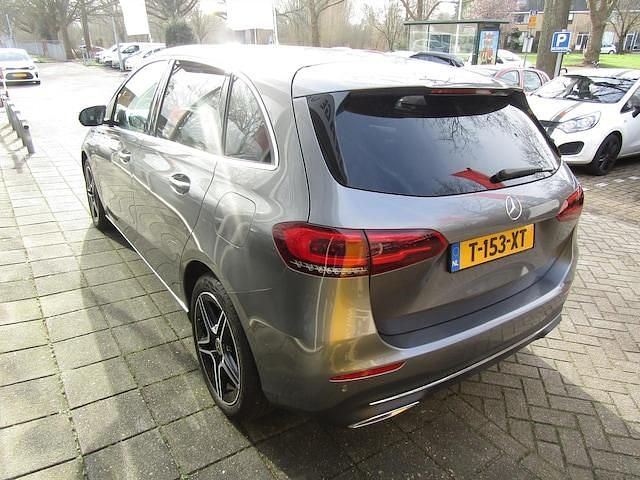 Occasion Mercedes B250 225 PK (165 kW) 2020 Grijs, metallic lak MPV