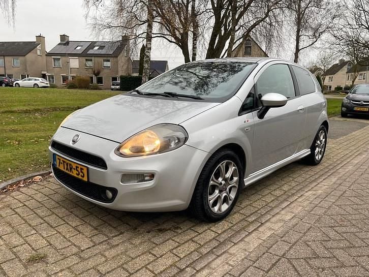 Gebruikt 2014 Fiat Punto | € 2.750 (Goede deal) - Afbeelding 1/4