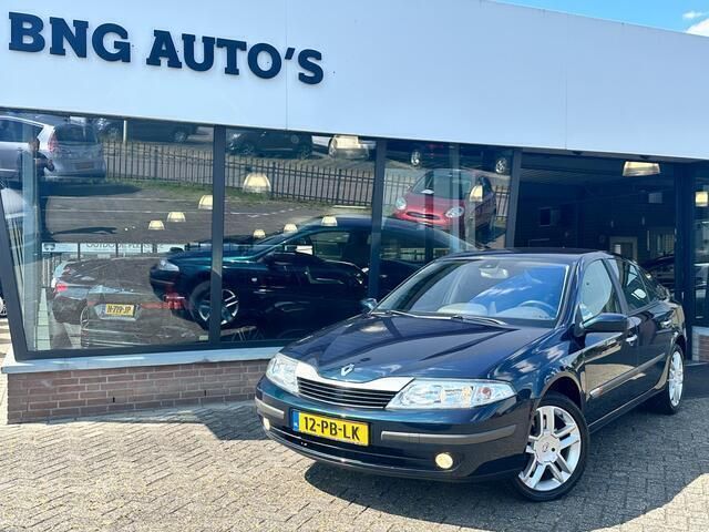 Groen Gebruikt 2004 Renault Laguna II Hatchback | € 1.750 (Eerlijke prijs) - Afbeelding 1/4