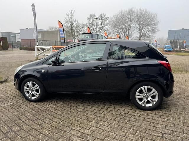 Occasion Opel Corsa Edition 86 PK (63 kW) 2012 Zwart Hatchback