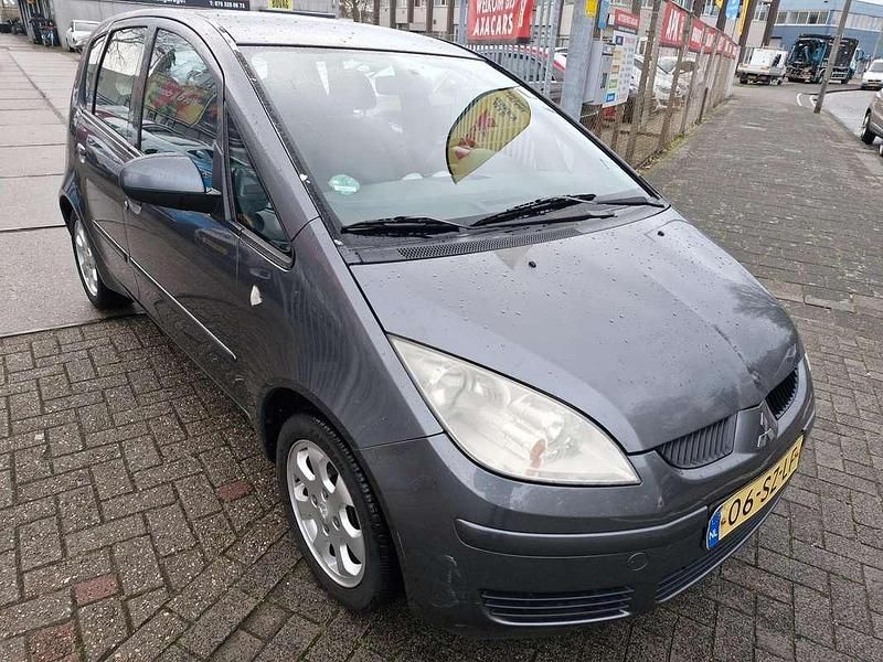 Occasion Mitsubishi Colt Invite 95 PK (69 kW) 2006 Grijs Hatchback