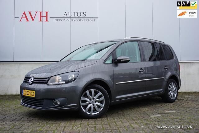 Mpv Gebruikt 2014 VW Touran Highline MPV | € 12.450 - Afbeelding 1/4
