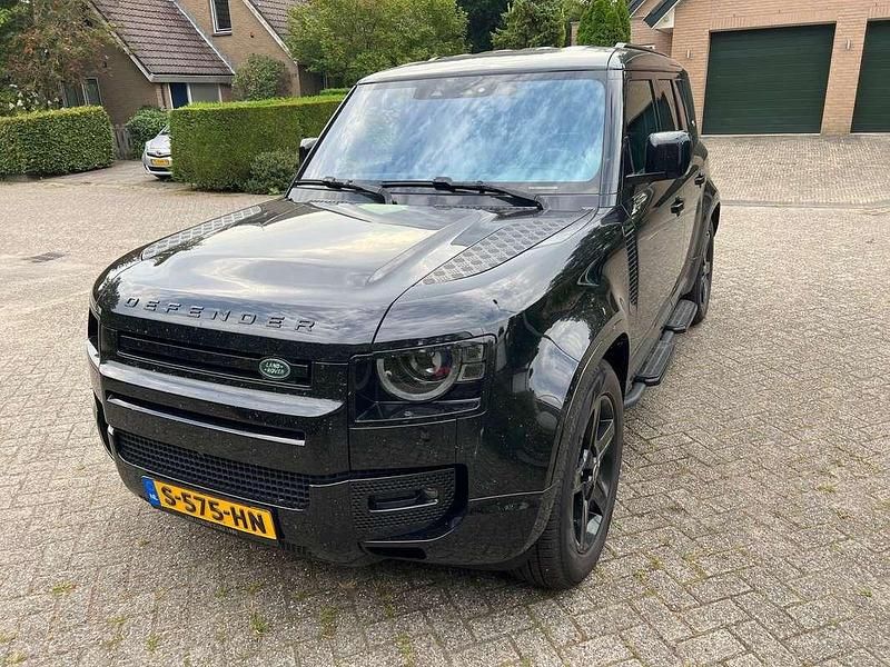 Zwart Gebruikt 2021 Land Rover Defender Stationwagen | € 67.500 (Super prijs) - Afbeelding 1/4