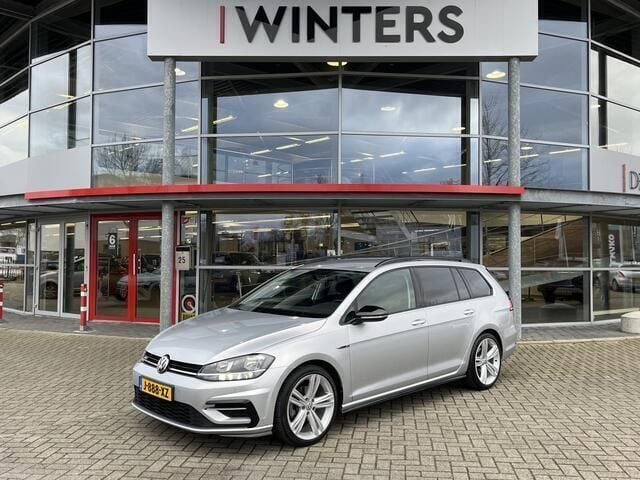 Zilver Gebruikt 2020 VW Golf VIII Highline Stationwagen | € 18.885 (Goede deal) - Afbeelding 1/4