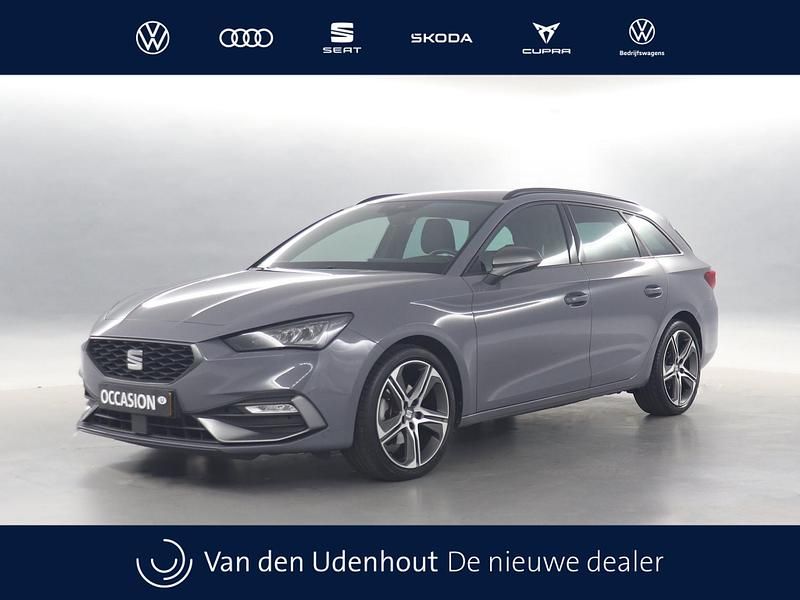 Grijs Gebruikt 2023 Seat Leon Business Stationwagen | € 22.990 (Eerlijke prijs) - Afbeelding 1/4