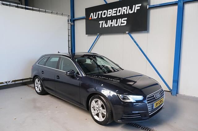 Blauw Gebruikt 2016 Audi A4 Sport Stationwagen | € 15.450 (Eerlijke prijs) - Afbeelding 1/4
