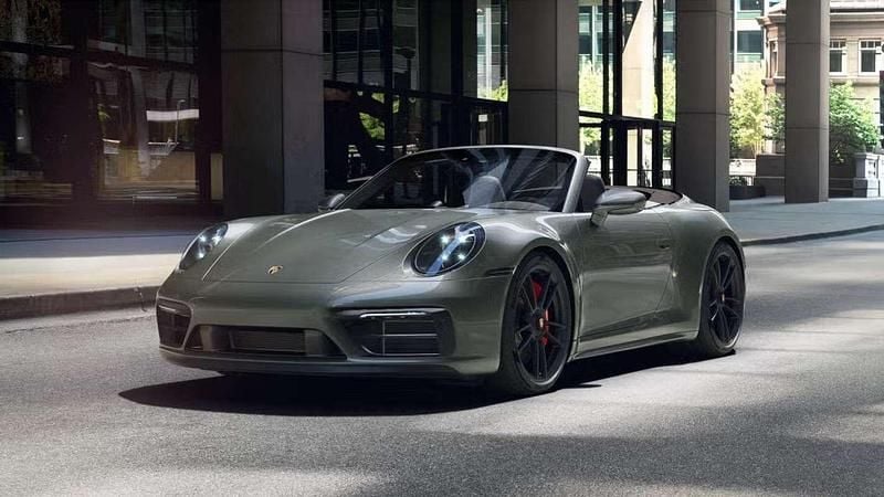 Groen Occasion 2023 Porsche 911 Carrera GTS Cabriolet | € 204.900 (Eerlijke prijs) - Afbeelding 1/4