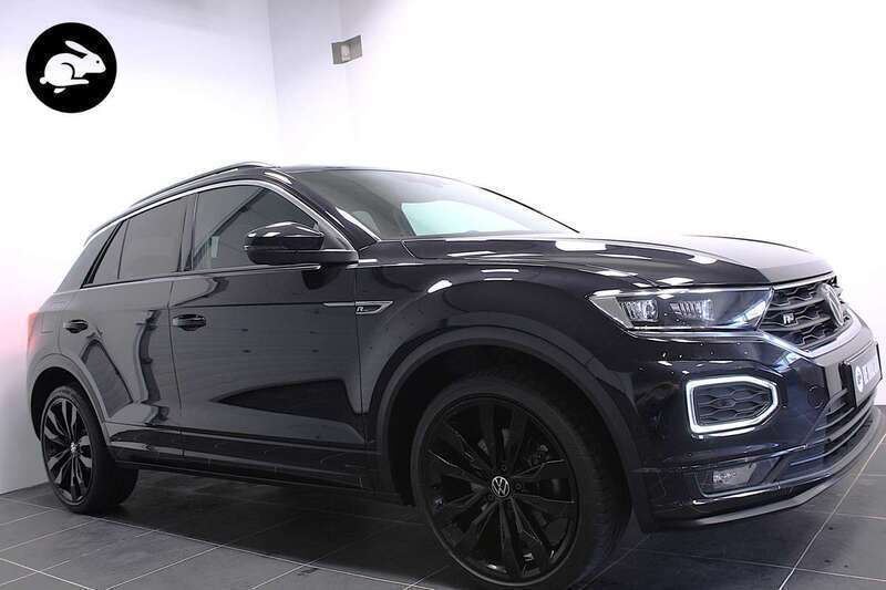 Zwart Gebruikt 2020 VW T-Roc R-line SUV | € 31.900 (Eerlijke prijs) - Afbeelding 1/4