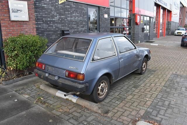 Blauw Gebruikt 1982 Mitsubishi Colt Hatchback | € 999 - Afbeelding 1/4