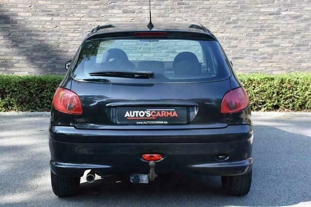 Occasion Peugeot 206 Quiksilver 109 PK (80 kW) 2003 Zwart Sedan