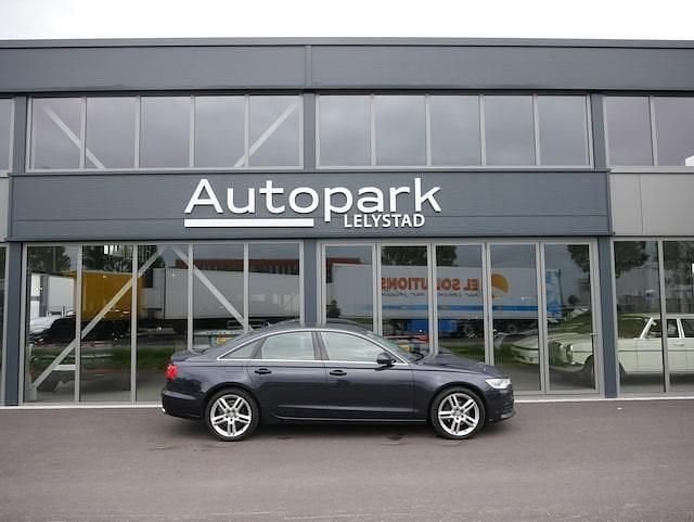 Occasion Audi A6 Business 180 PK (132 kW) 2014 Blauw Sedan