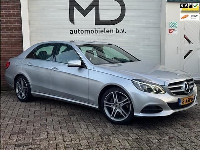 Grijs Occasion 2013 Mercedes E250 Avantgarde Sedan | € 17.950 (Goede deal) - Afbeelding 1/4