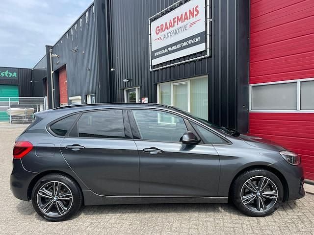 Occasion BMW 220 Active Tourer Executive 192 PK (141 kW) 2019 Grijs MPV
