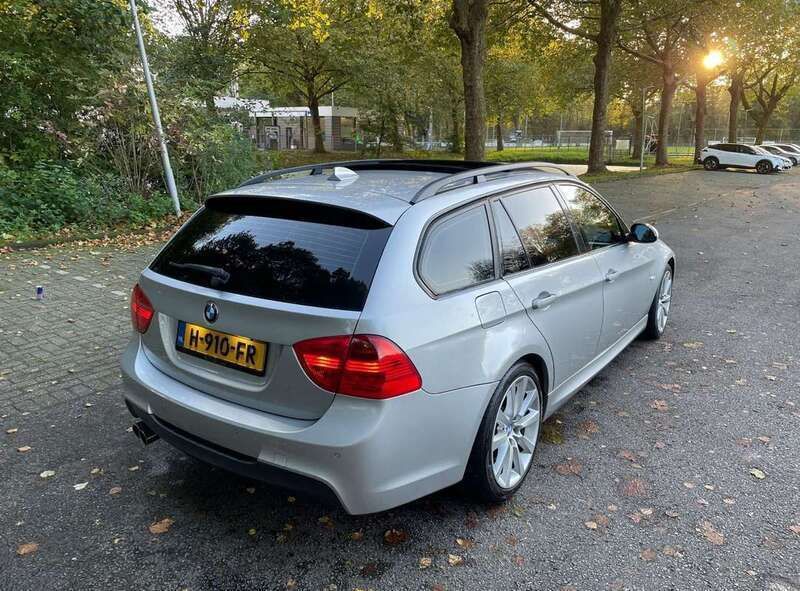 Grijs Gebruikt 2006 BMW 325 M Sport Stationwagen | € 8.350 (Duur) - Afbeelding 1/4