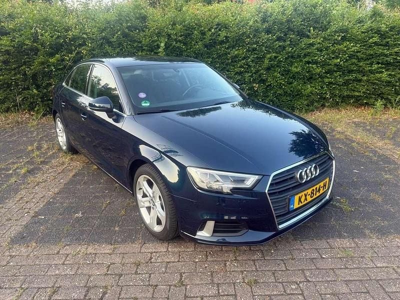 Zwart Gebruikt 2016 Audi A3 Sedan | € 14.950 (Goede deal) - Afbeelding 1/4